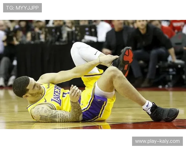 朗佐·鲍尔膝盖康复进展顺利，公牛控卫有望下季回归